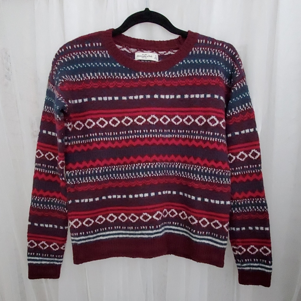 Abercrombie & Fitch Sweater